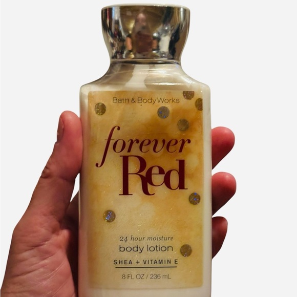 Bath & Body Works Forever Red Body Lotion 8 oz SEALED NEW - Picture 2 of 4